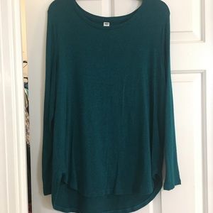 Old navy long sleeve shirt